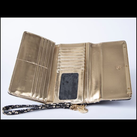 Steve Madden Black Floral Wallet Clutch Wristlet NWOT - Picture 3 of 3